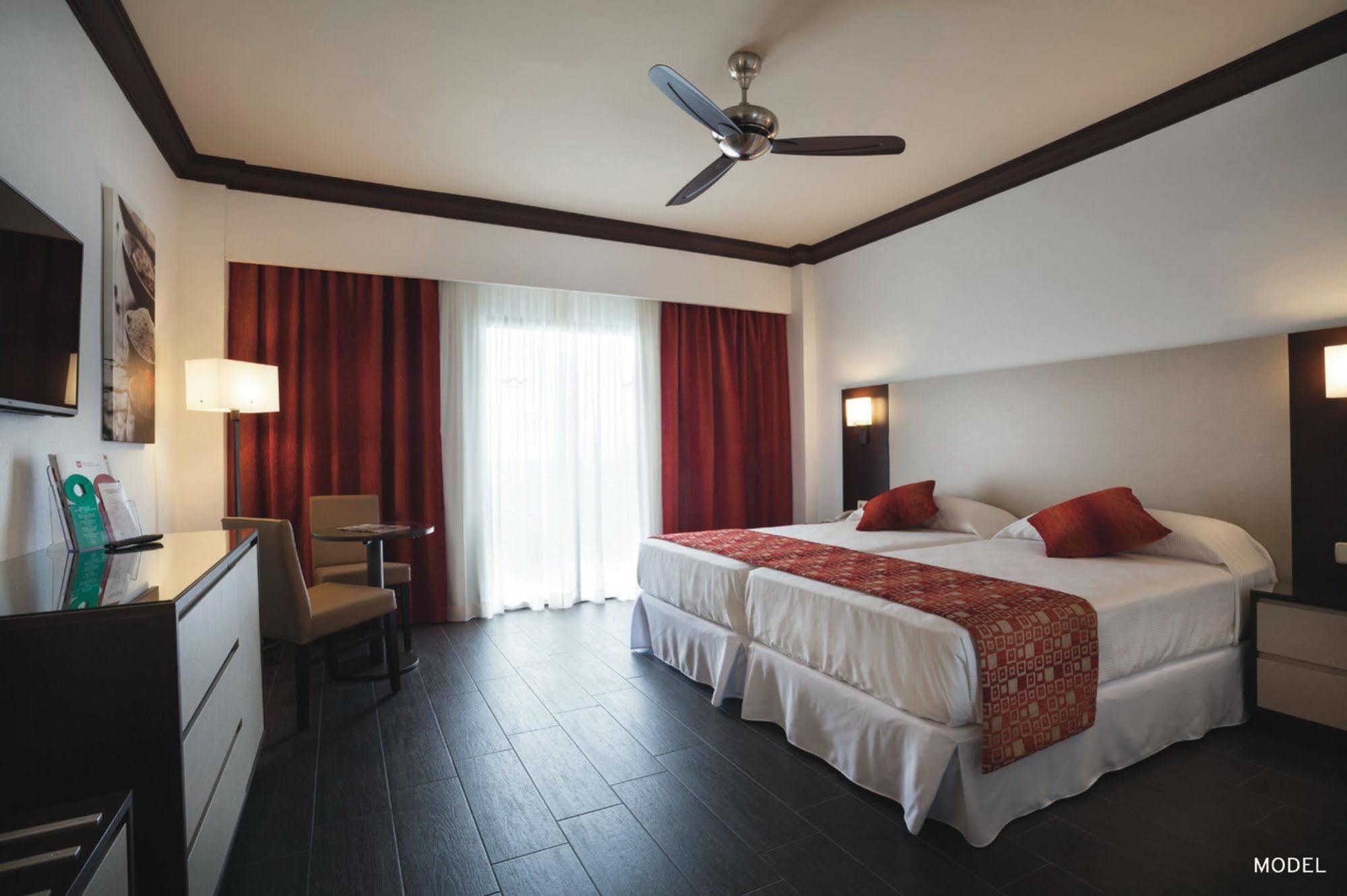 Hotel Riu Monica - Adults Only Nerja Eksteriør billede